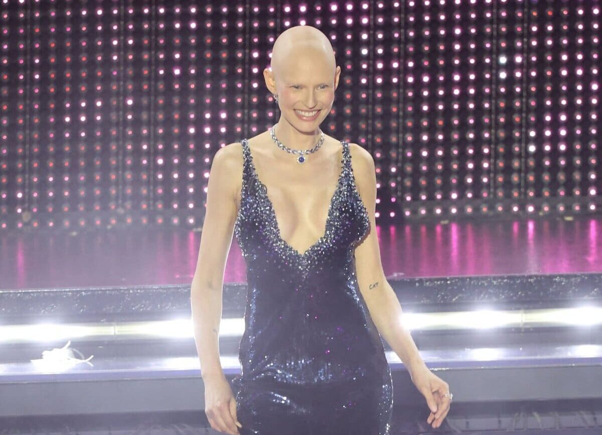 Bianca Balti in Armani Privè e sandali Rene Caovilla secondo look seconda serata Sanremo 2025. ph credit Daniele Venturelli Getty Images