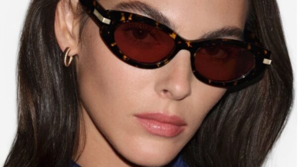 Vittoria-Ceretti-per-la-campagna-Calvin-Klein-Eyewear-PE-2025-