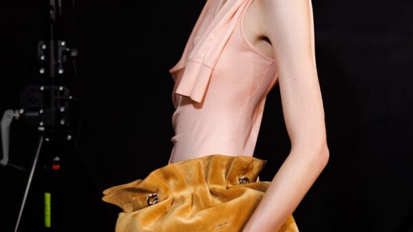 Nuova-borsa-soft-bag-Ferragamo-borse-di-tendenza-primavera-estate-2025