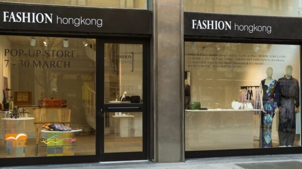 Nuovi-negozi-a-Milano-apre-il-pop-up-store-Fashion-Hong-Kong