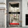 Ingresso di Ephemeral, lo spazio temporaneo di Antonio Marras in Via Montenapoleone a Milano