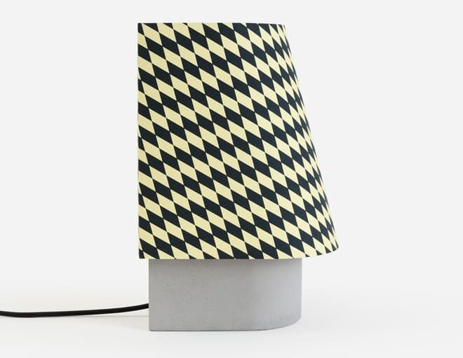 Lampada pop Huf disegnata da Arthur Arbesser per Servomuto